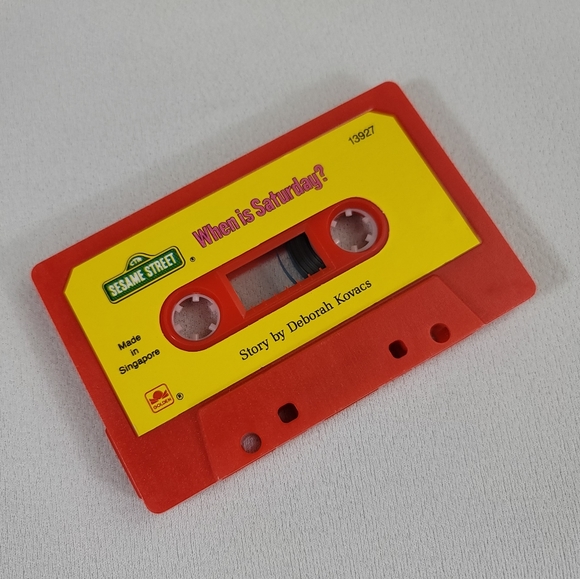 Vtg Sesame Street When Is Saturday? Book And Read Along Cassette Tape - Picture 3 of 14